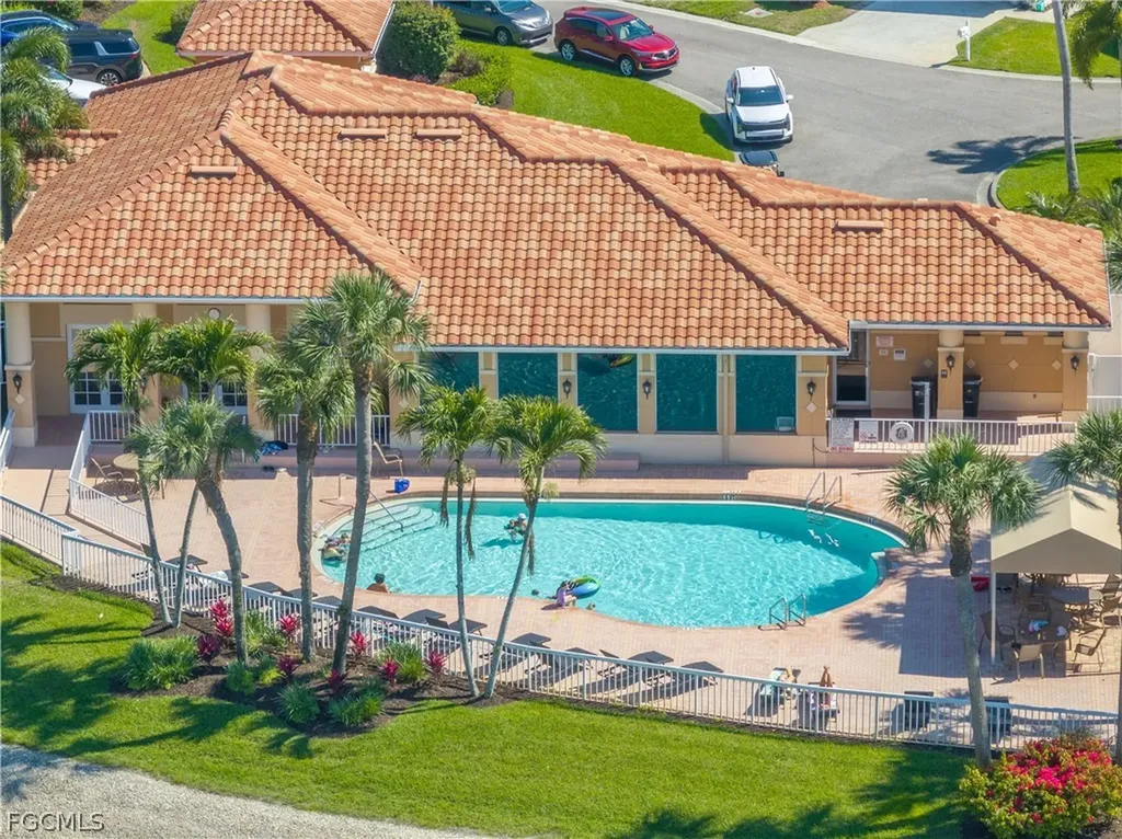 11005 Lakeland Circle Fort Myers FL 33913