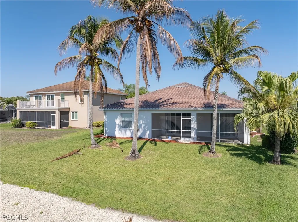 11005 Lakeland Circle Fort Myers FL 33913