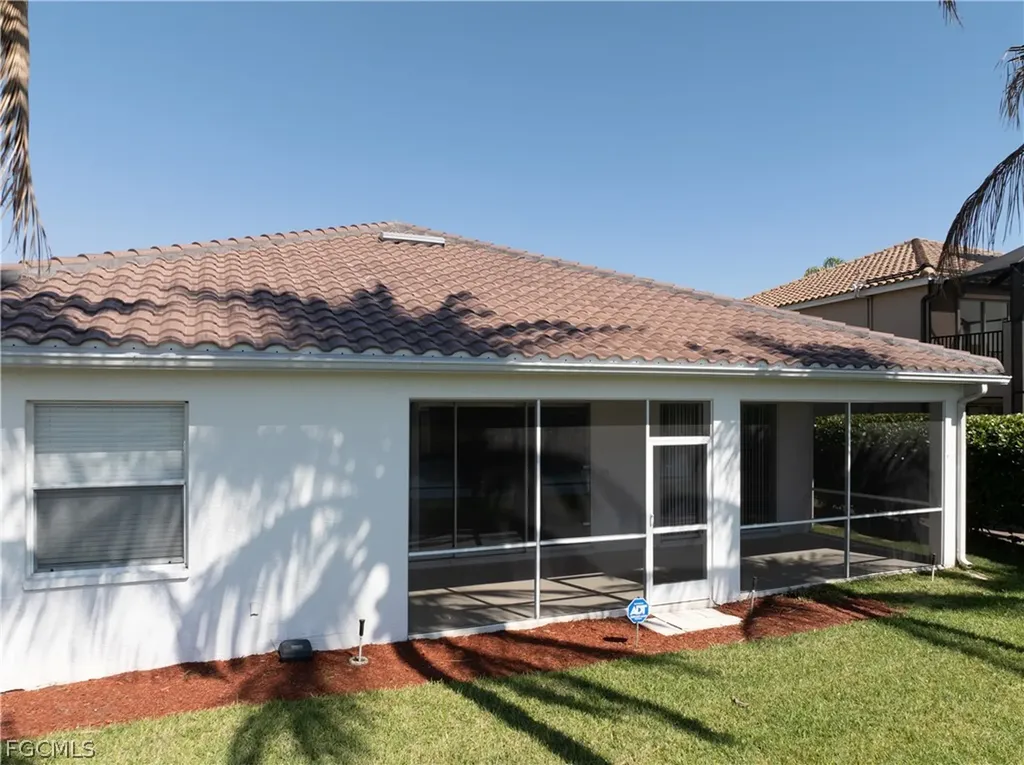 11005 Lakeland Circle Fort Myers FL 33913