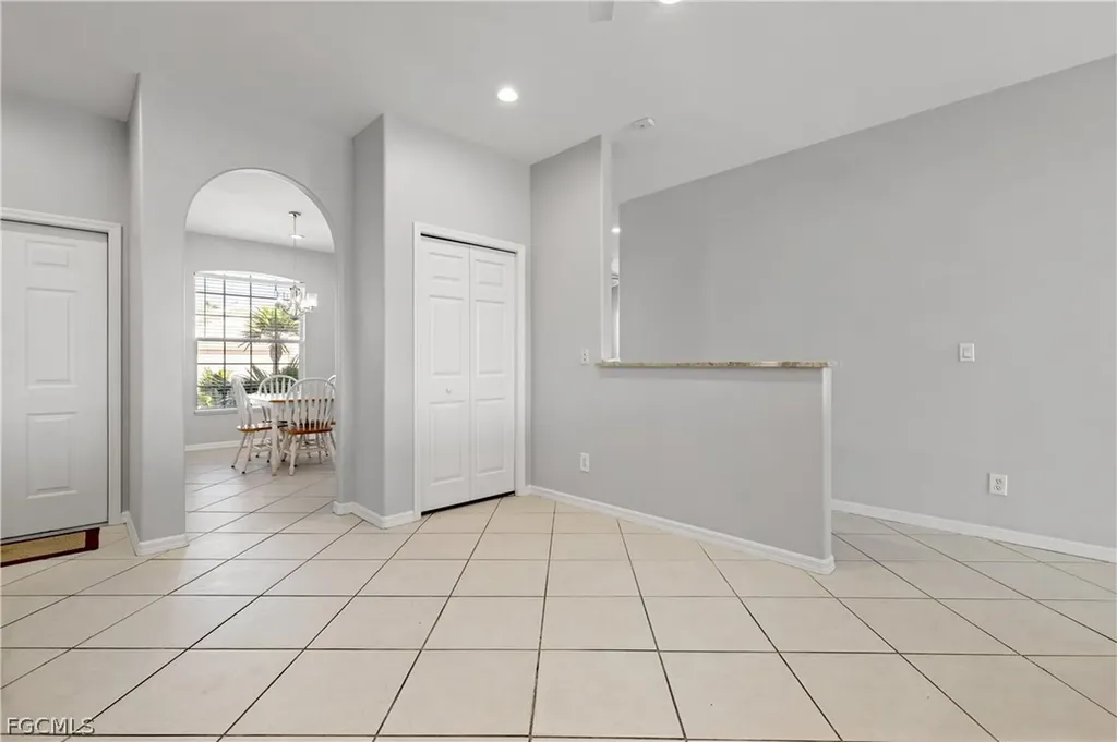 11005 Lakeland Circle Fort Myers FL 33913