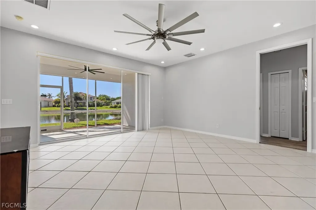 11005 Lakeland Circle Fort Myers FL 33913