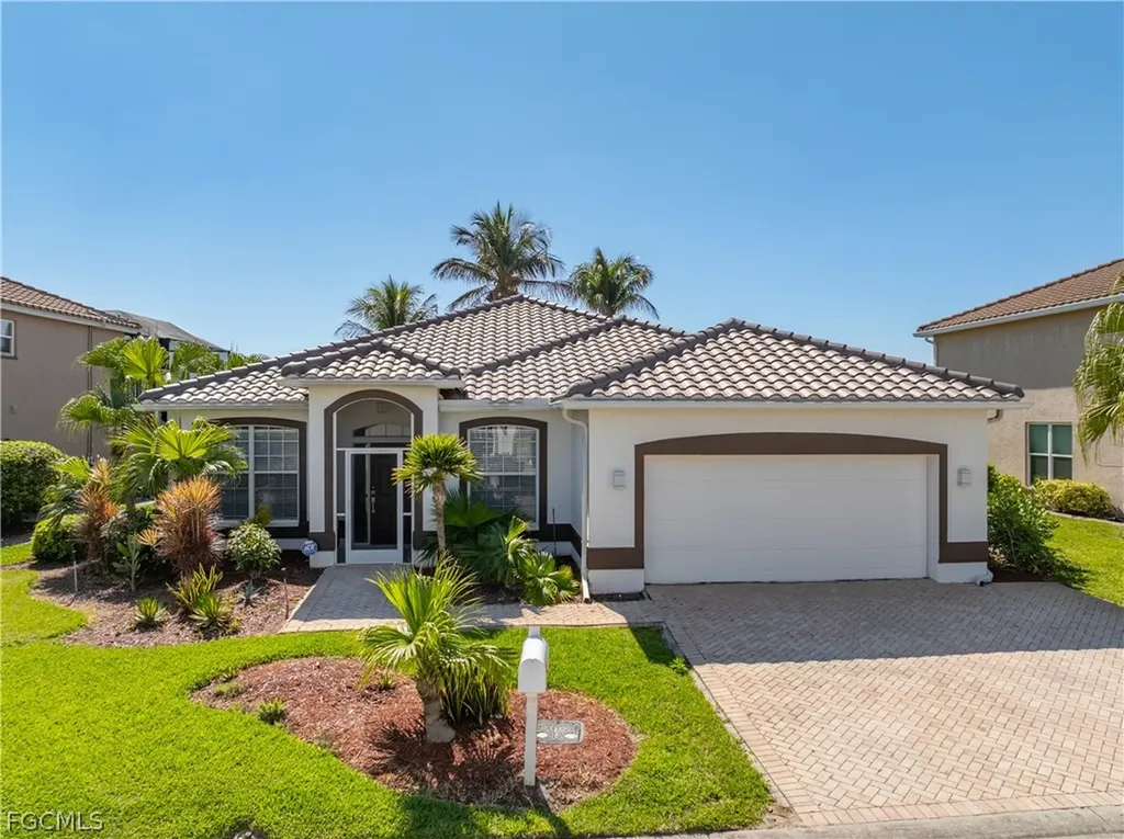 11005 Lakeland Circle Fort Myers FL 33913