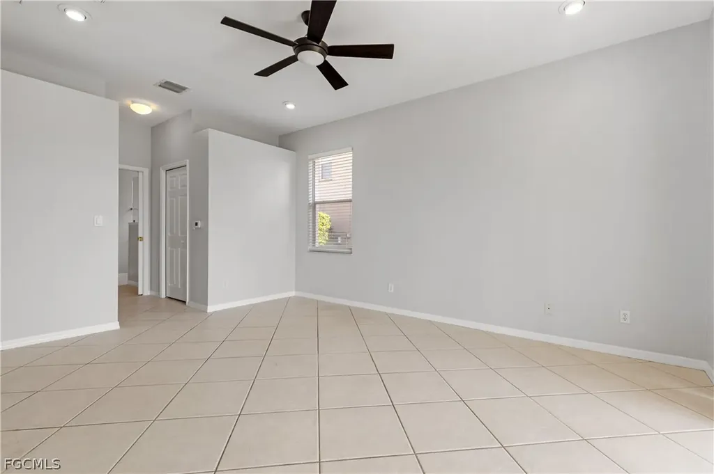 11005 Lakeland Circle Fort Myers FL 33913