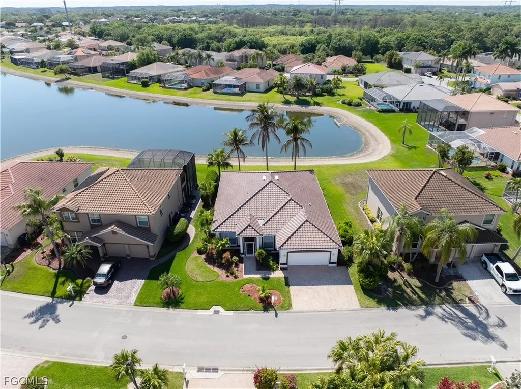 11005 Lakeland Circle Fort Myers FL 33913