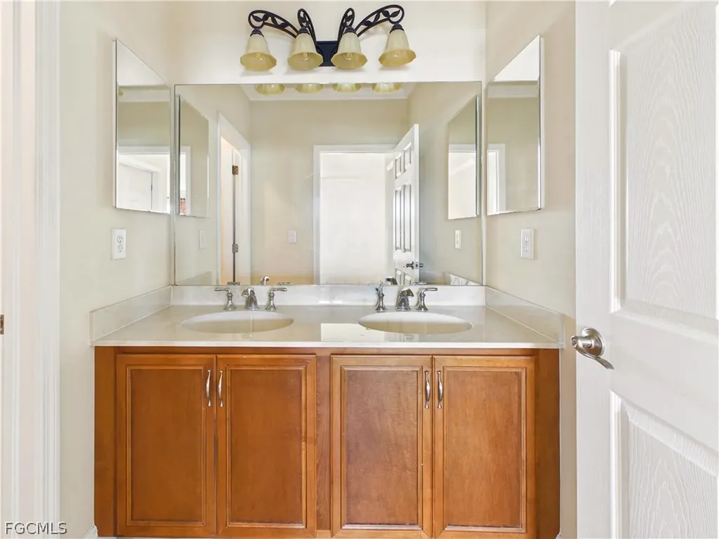 19721 Tesoro Way Estero FL 33967