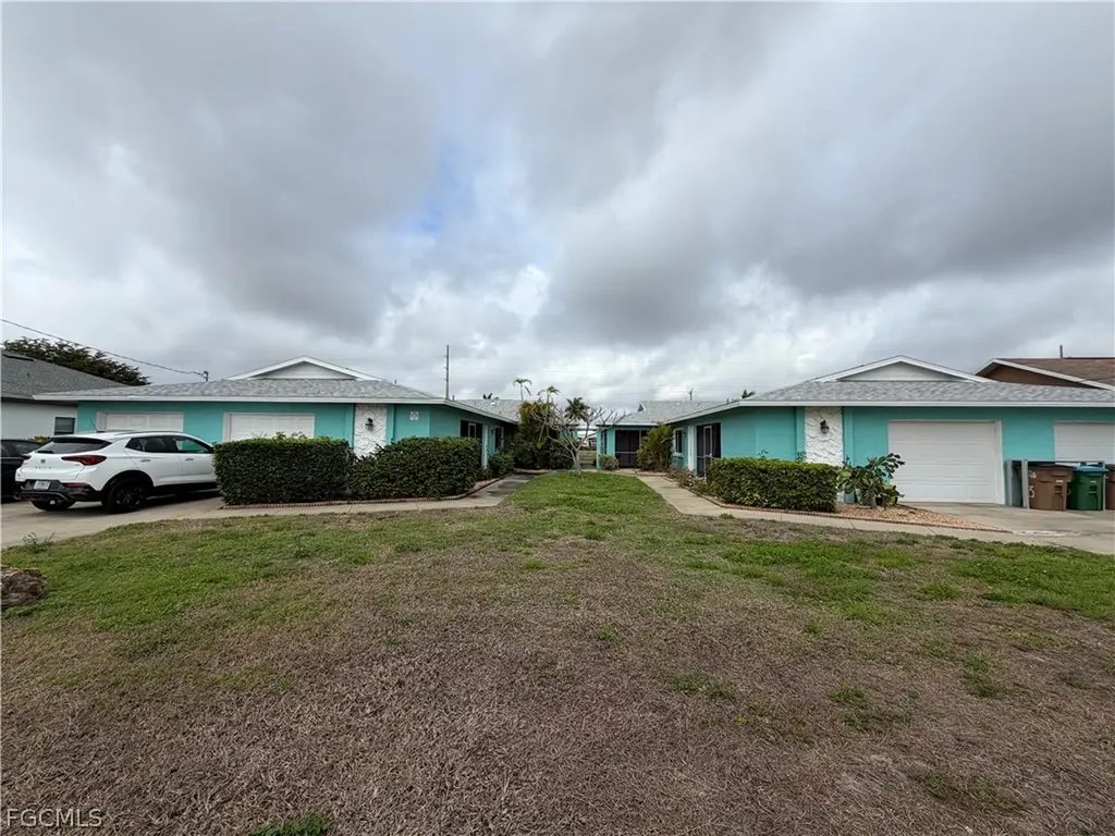 3032 SE Santa Barbara Place Cape Coral FL 33904