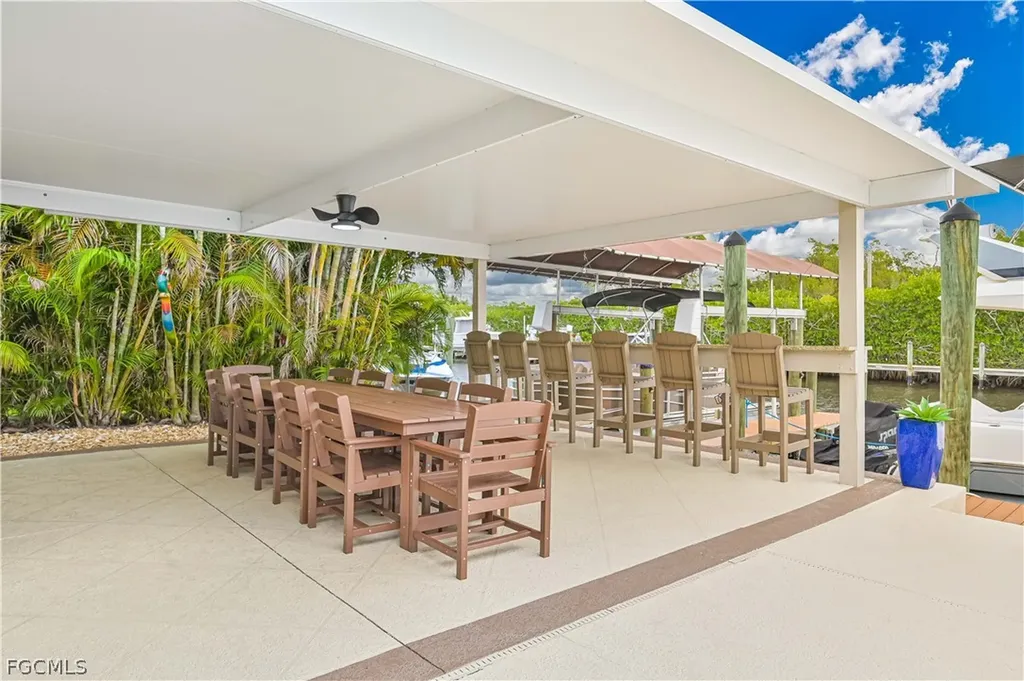 4322 Harbour Lane North Fort Myers FL 33903