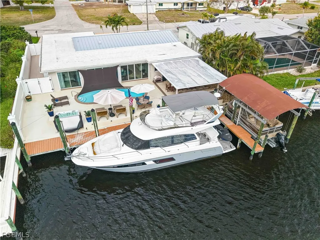 4322 Harbour Lane North Fort Myers FL 33903
