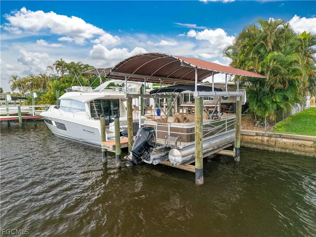 4322 Harbour Lane North Fort Myers FL 33903