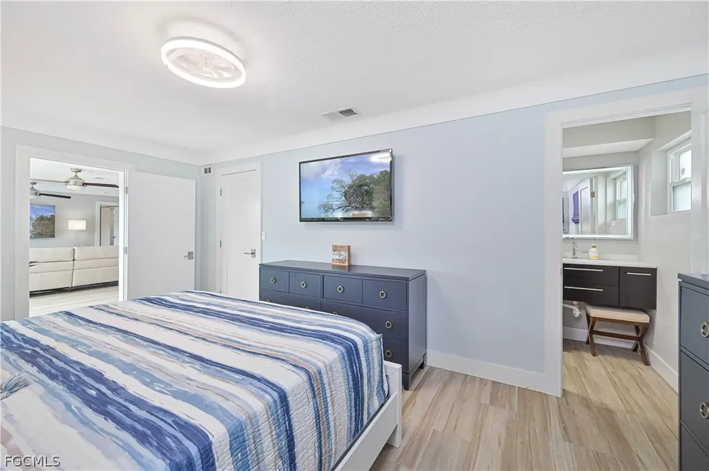 4322 Harbour Lane North Fort Myers FL 33903