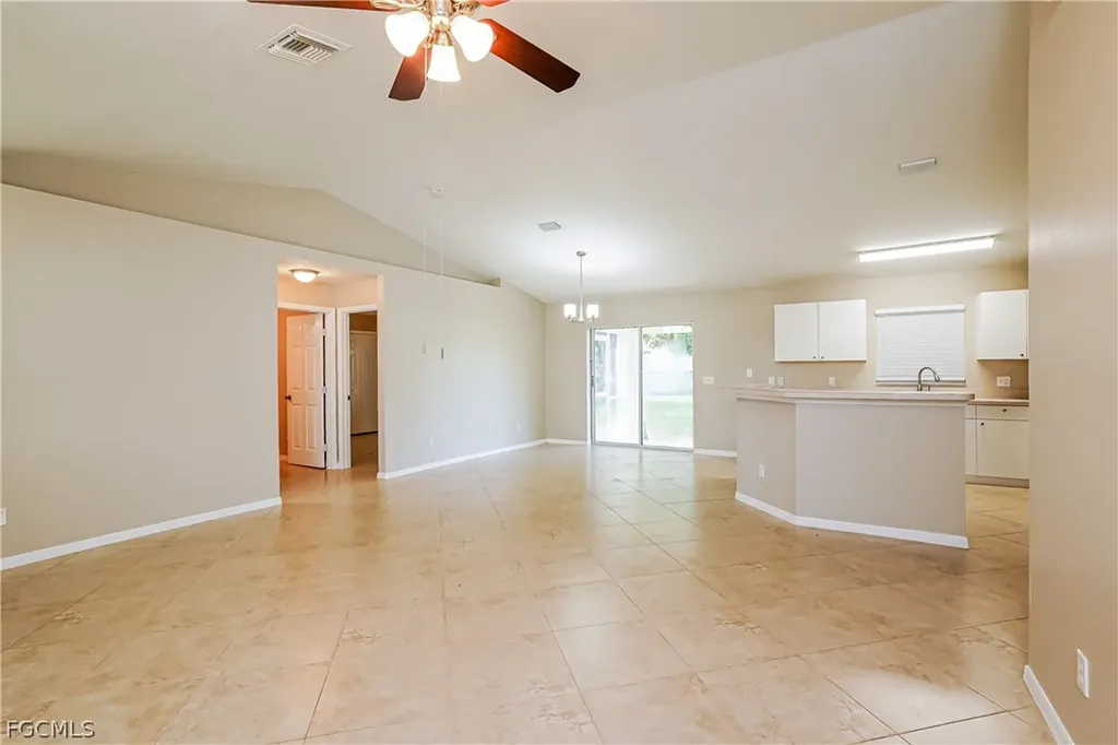 160 SE 27th Terrace Cape Coral FL 33904