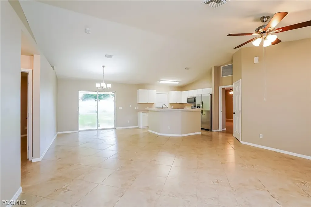 160 SE 27th Terrace Cape Coral FL 33904