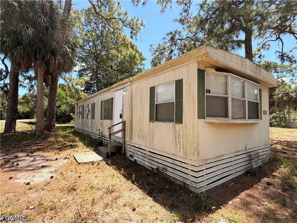 7535 Mcdaniel Drive North Fort Myers FL 33917