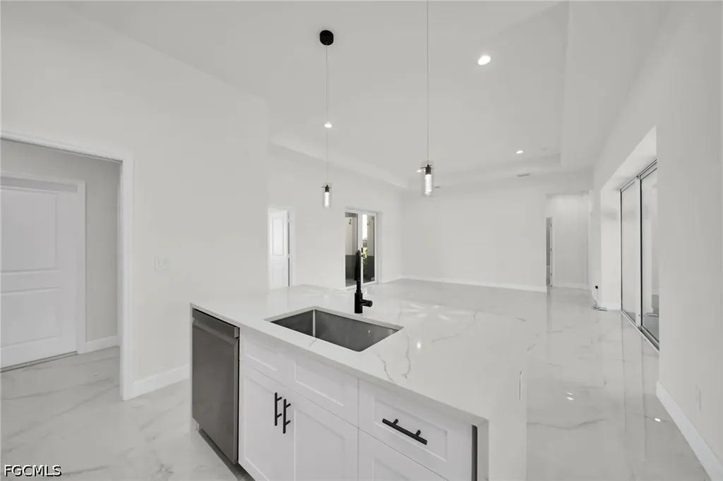 2700 NW 6th Street Cape Coral FL 33993