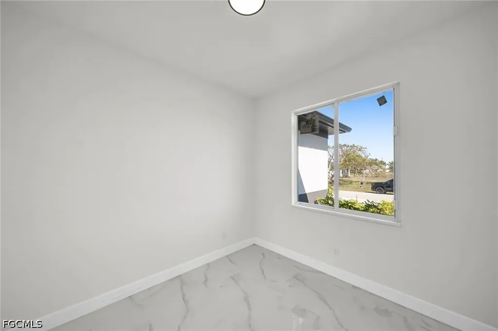 2700 NW 6th Street Cape Coral FL 33993
