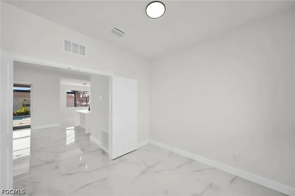 2700 NW 6th Street Cape Coral FL 33993