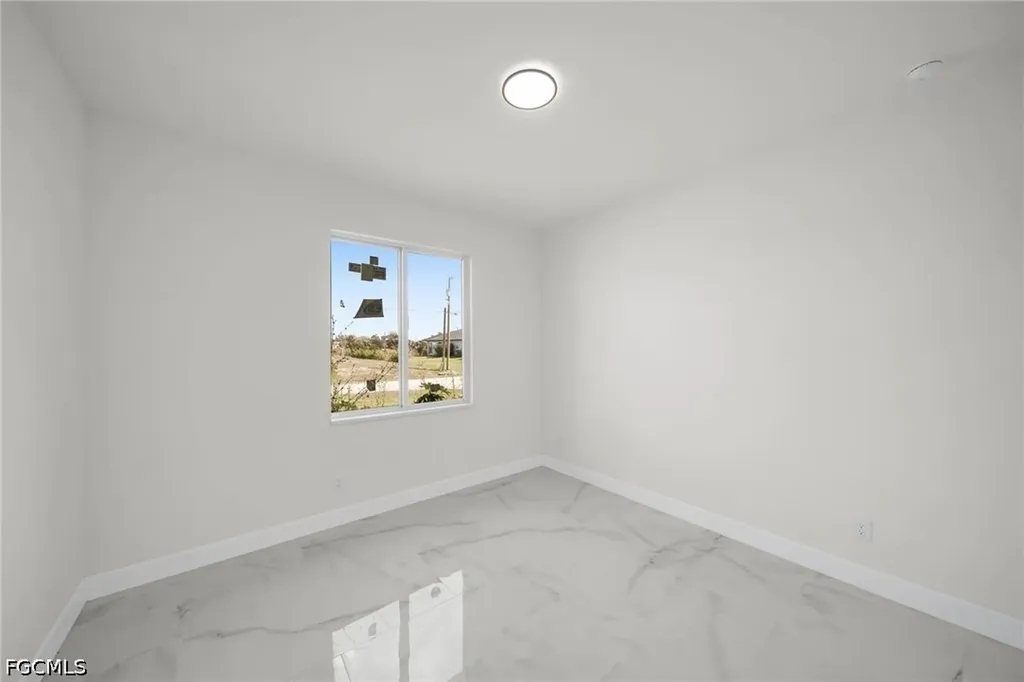 2700 NW 6th Street Cape Coral FL 33993