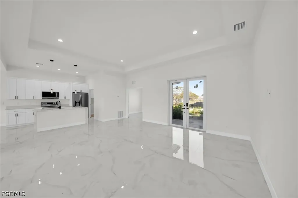 2700 NW 6th Street Cape Coral FL 33993