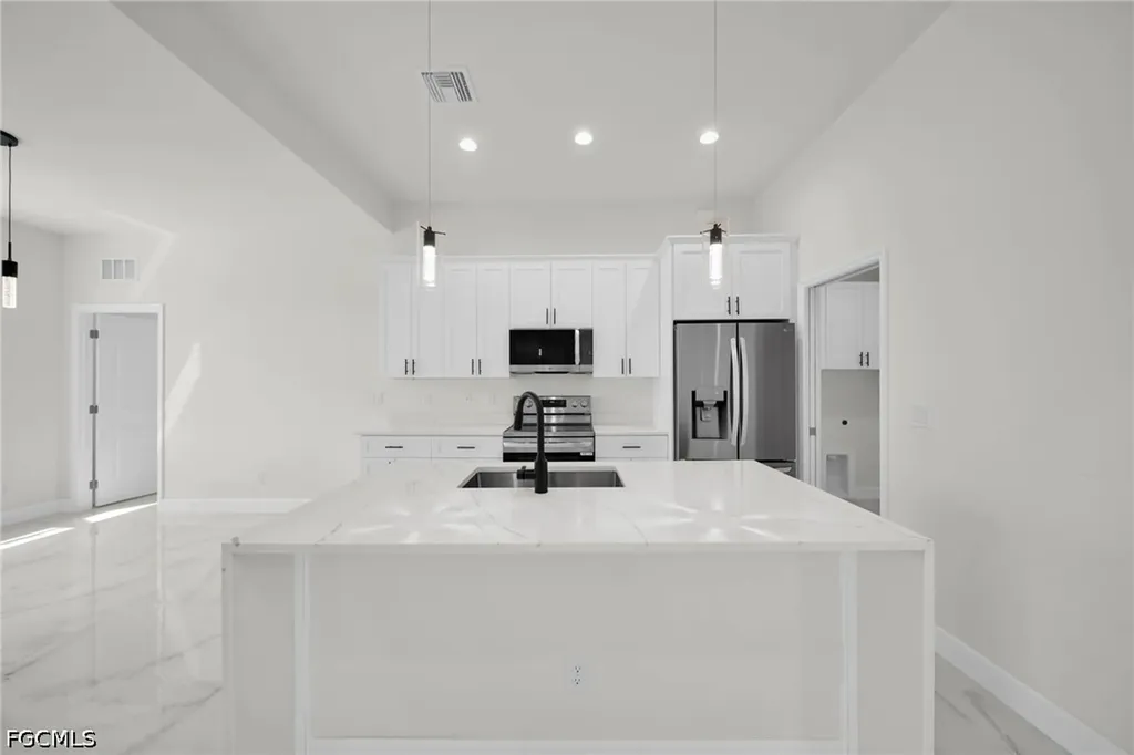 2700 NW 6th Street Cape Coral FL 33993