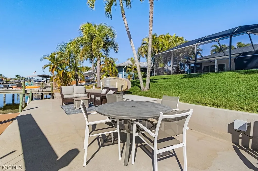 2610 SW 37th Terrace Cape Coral FL 33914