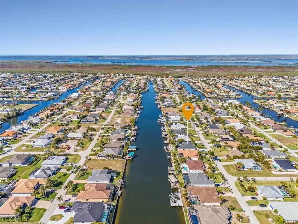 2610 SW 37th Terrace Cape Coral FL 33914