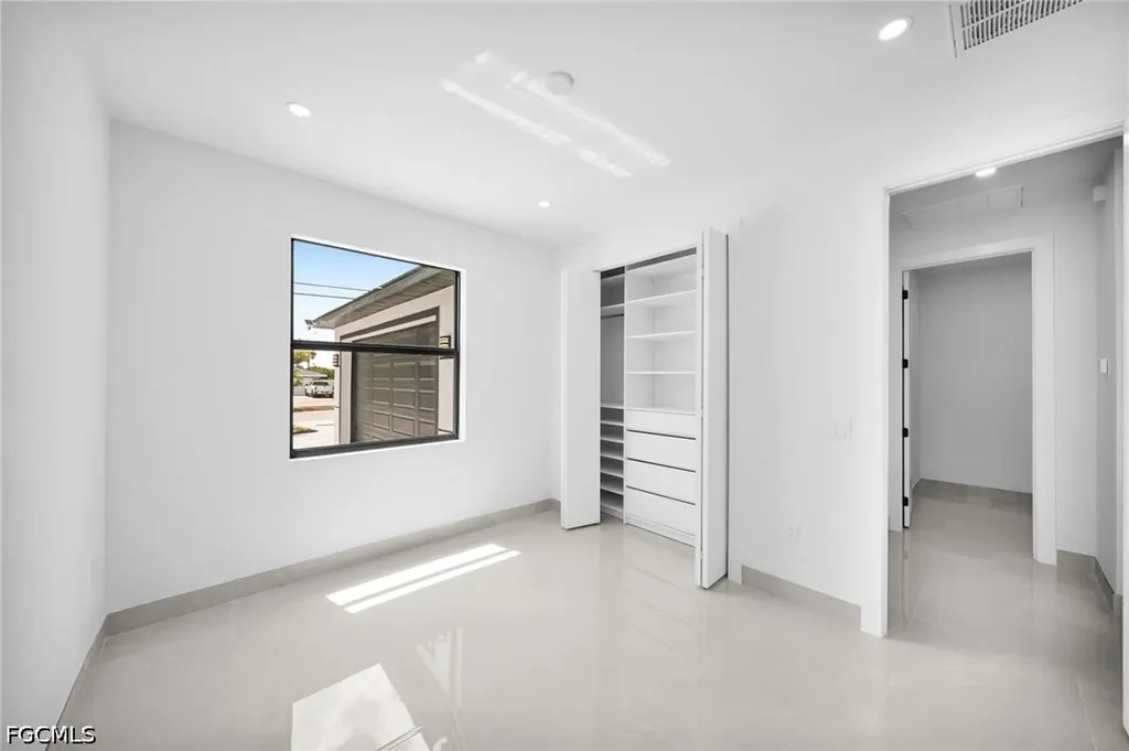 613 Gleason Parkway Cape Coral FL 33914
