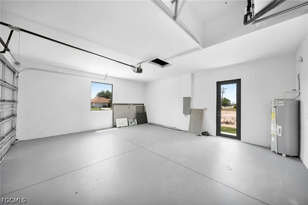613 Gleason Parkway Cape Coral FL 33914