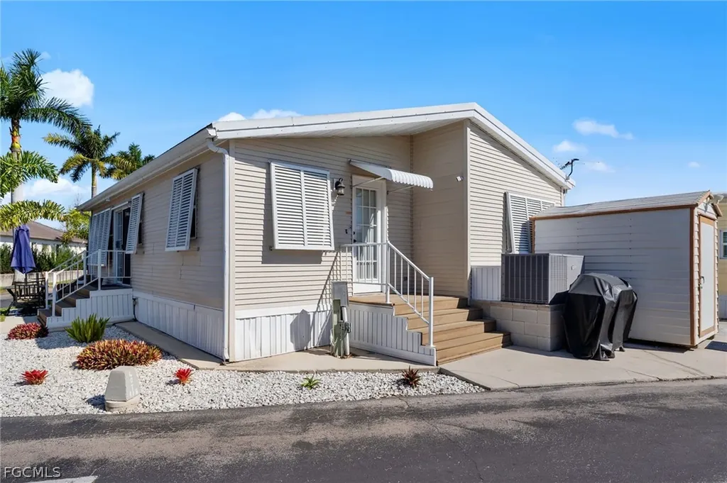 11791 Papershell Drive Fort Myers FL 33908