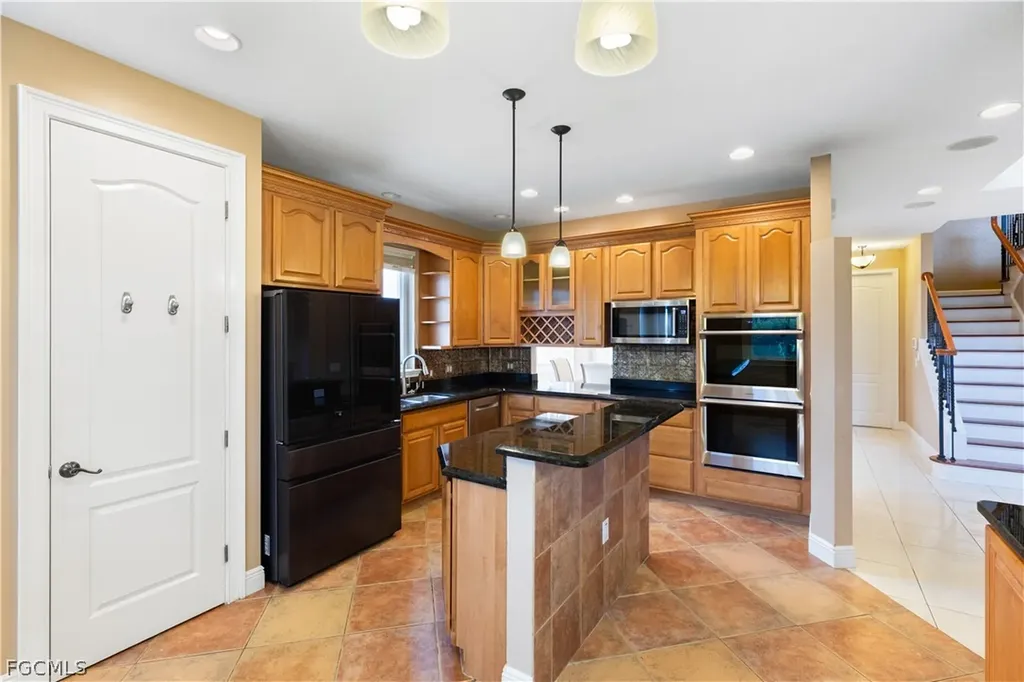 11913 Princess Grace Court Cape Coral FL 33991