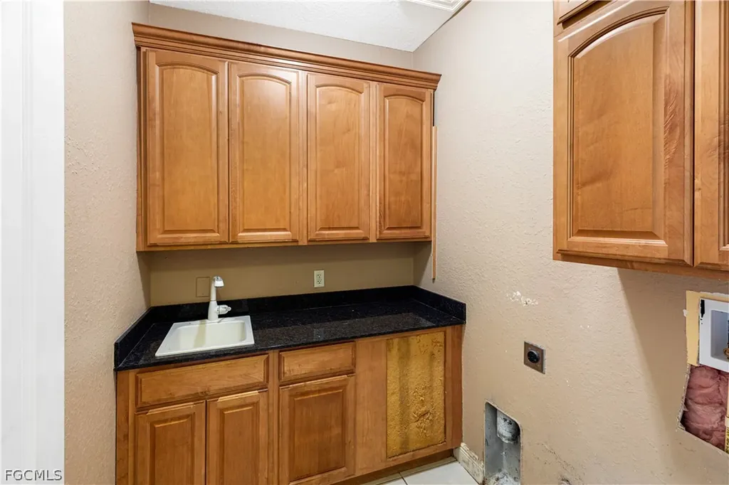 11913 Princess Grace Court Cape Coral FL 33991