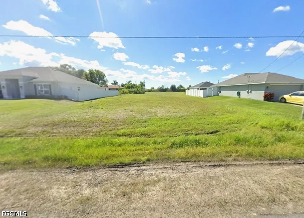 2626 NW 10th Terrace Cape Coral FL 33993
