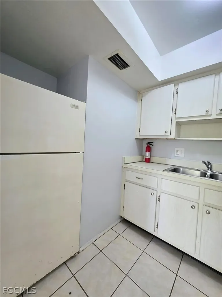 1830 Maravilla Avenue Fort Myers FL 33901