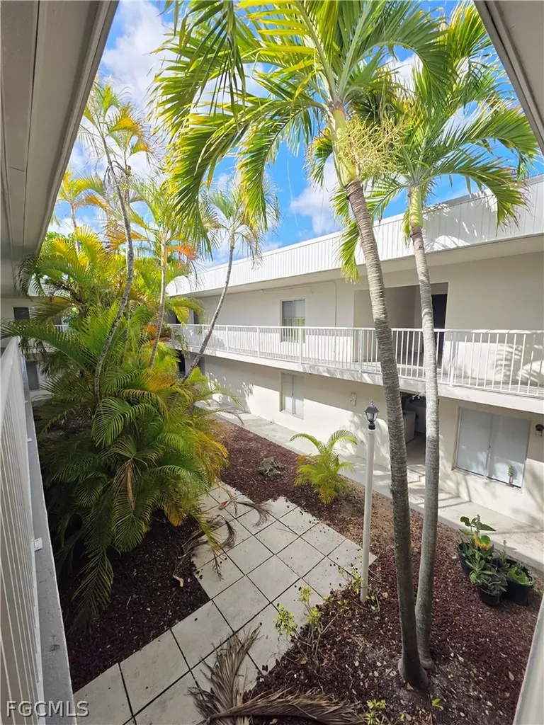 1830 Maravilla Avenue Fort Myers FL 33901