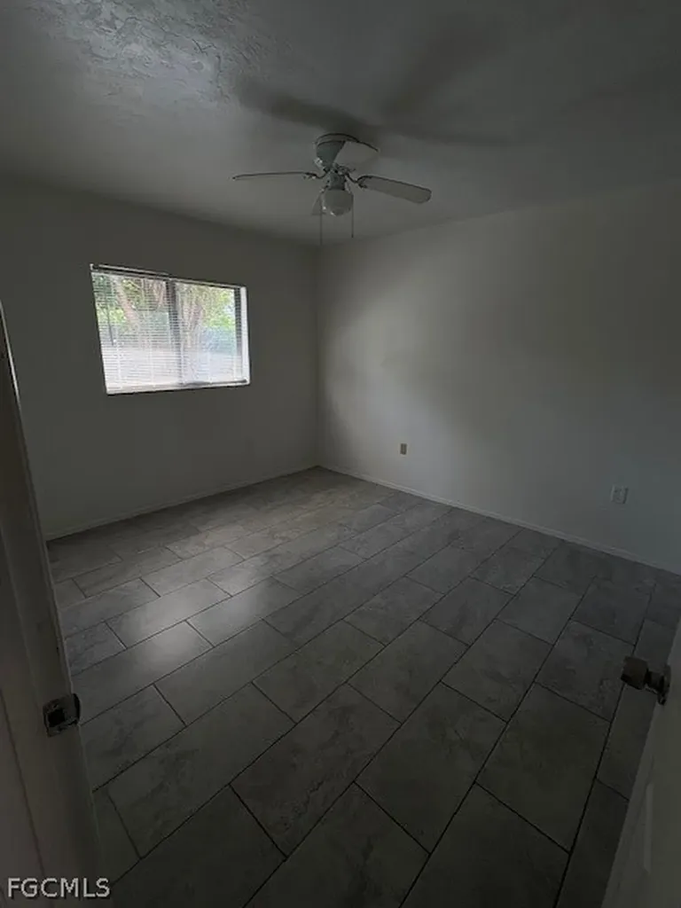 2700 Park Windsor Drive Fort Myers FL 33901