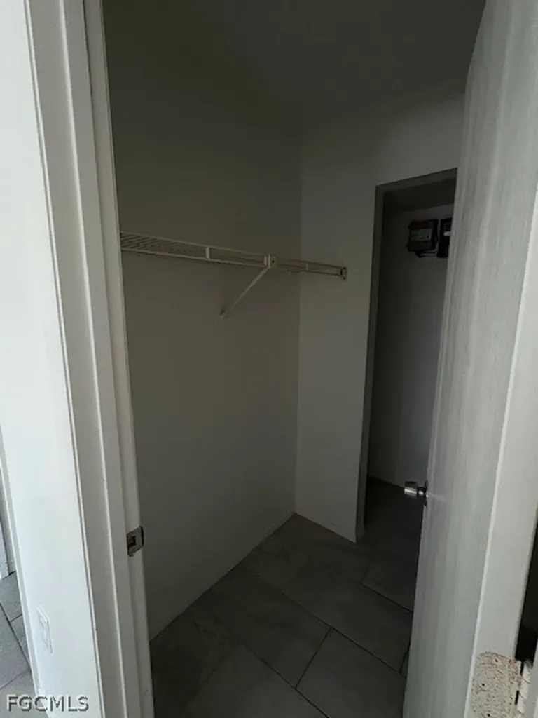 2700 Park Windsor Drive Fort Myers FL 33901
