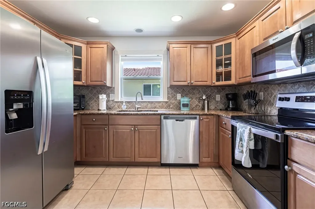 1623 SE 39th Terrace Cape Coral FL 33904
