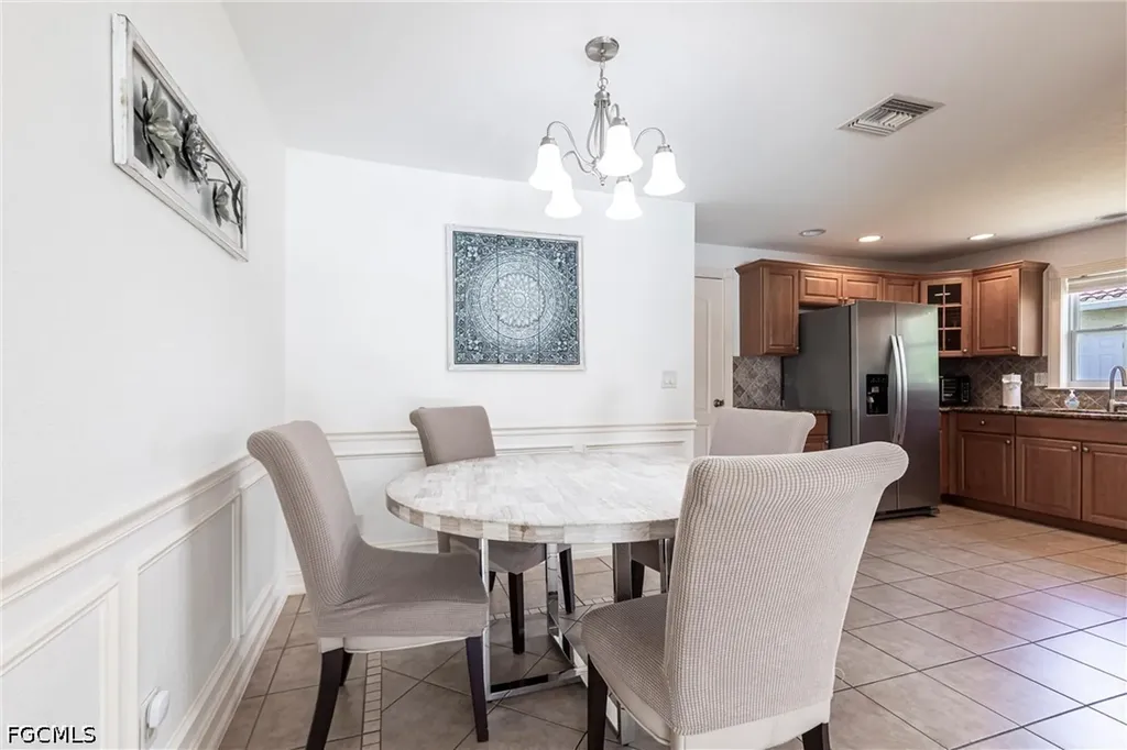 1623 SE 39th Terrace Cape Coral FL 33904