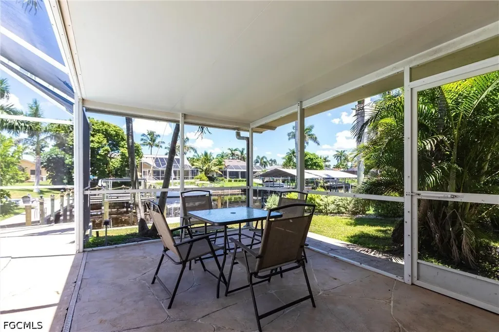1623 SE 39th Terrace Cape Coral FL 33904