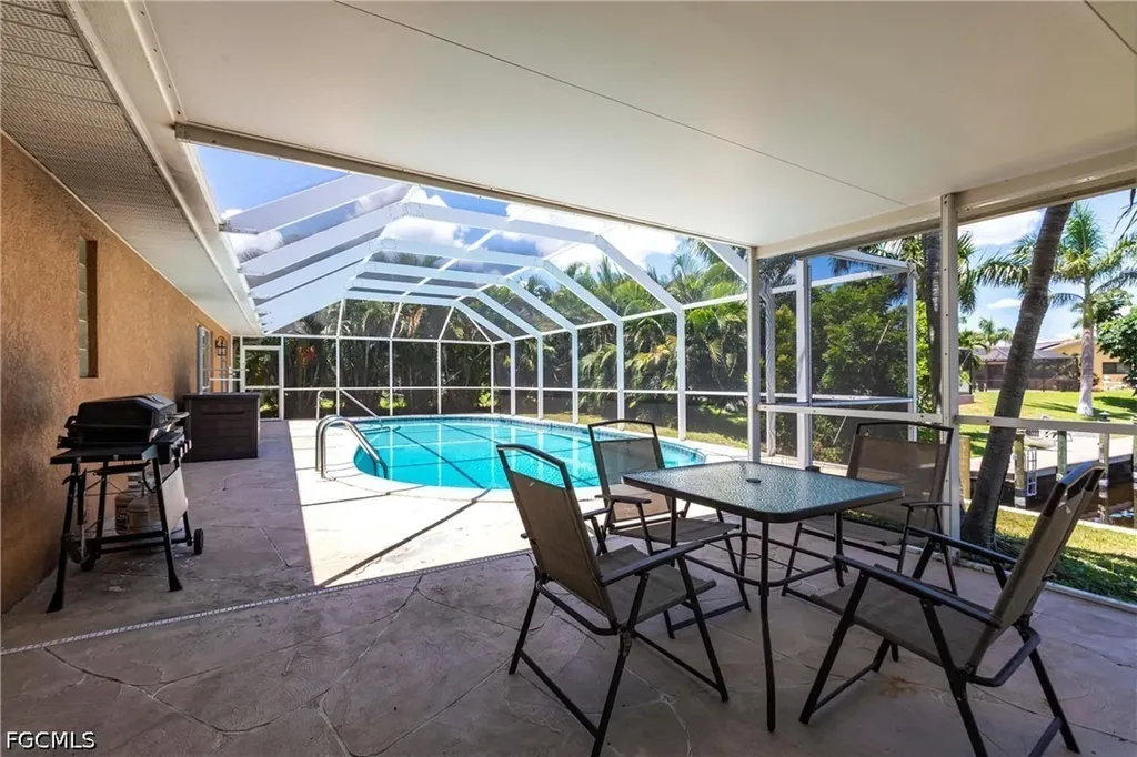 1623 SE 39th Terrace Cape Coral FL 33904