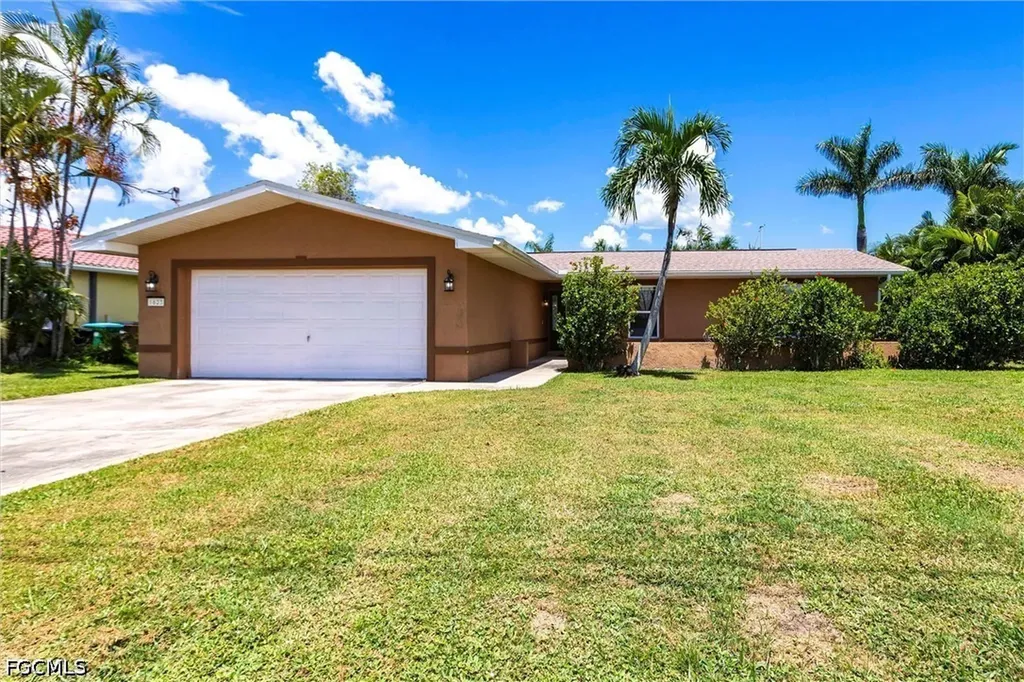 1623 SE 39th Terrace Cape Coral FL 33904