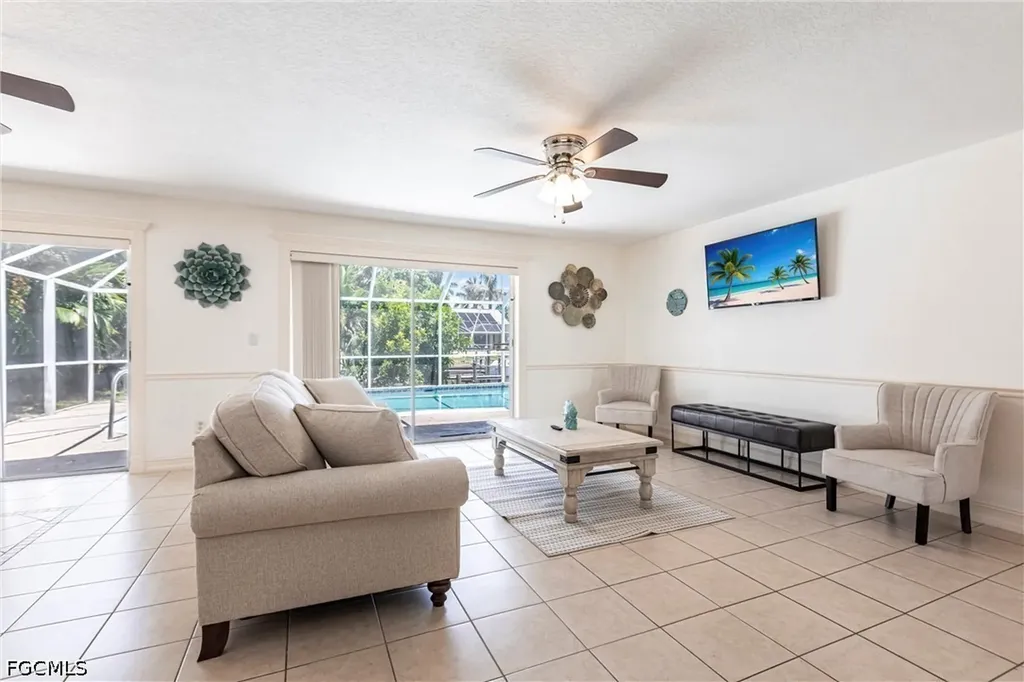 1623 SE 39th Terrace Cape Coral FL 33904
