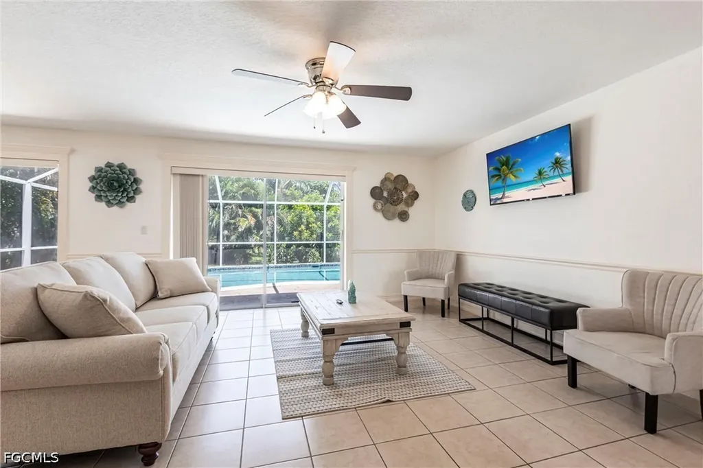 1623 SE 39th Terrace Cape Coral FL 33904
