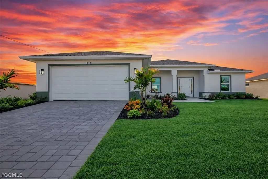 1818 NE 10th Place Cape Coral FL 33909
