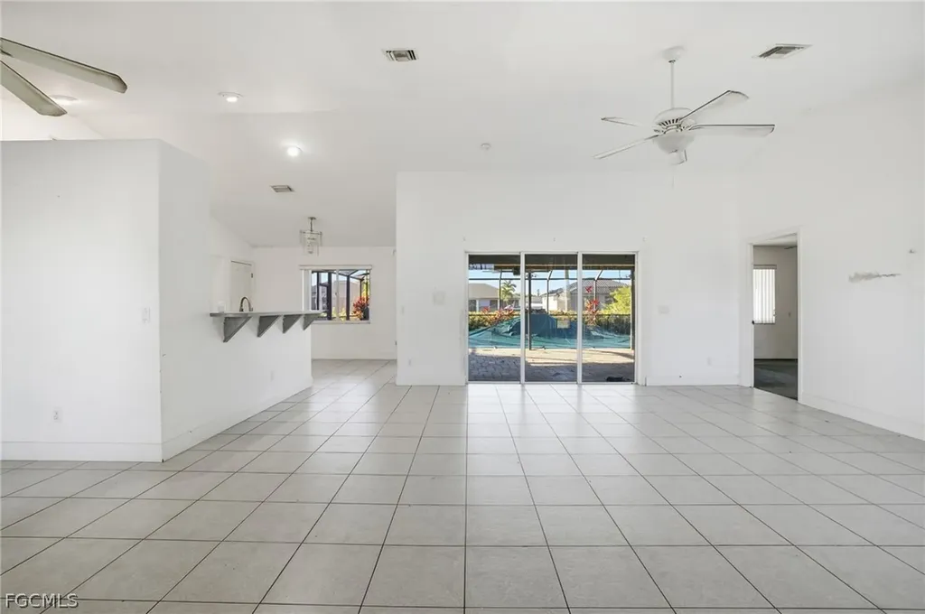 1504 NE 2nd Terrace Cape Coral FL 33909