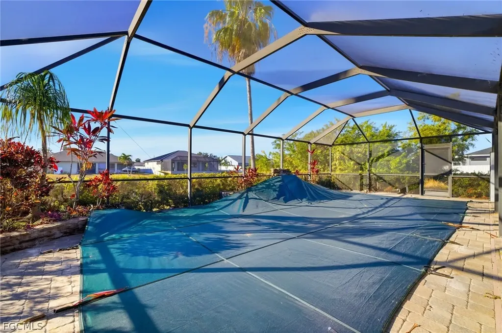 1504 NE 2nd Terrace Cape Coral FL 33909