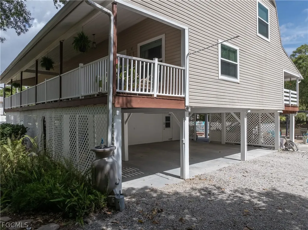 19180 Four Wheel Drive North Fort Myers FL 33917