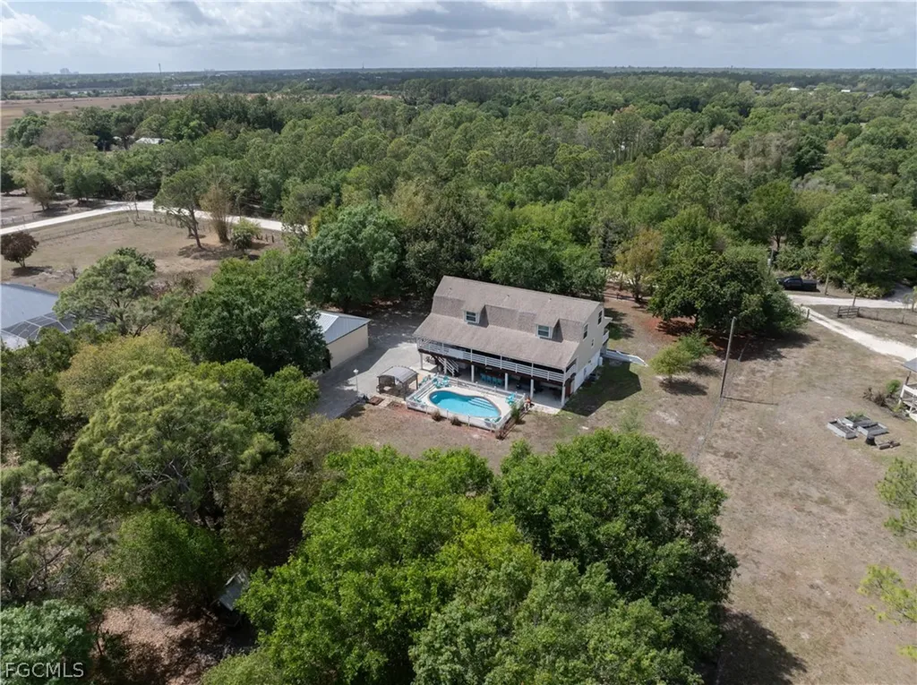 19180 Four Wheel Drive North Fort Myers FL 33917