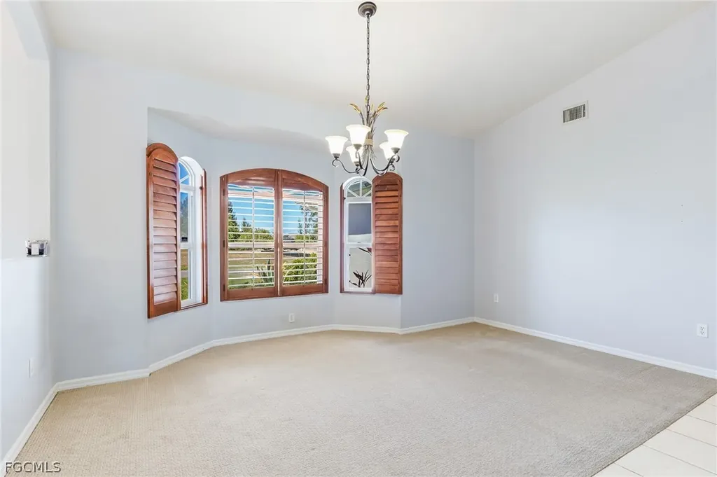 905 NW 28th Place Cape Coral FL 33993