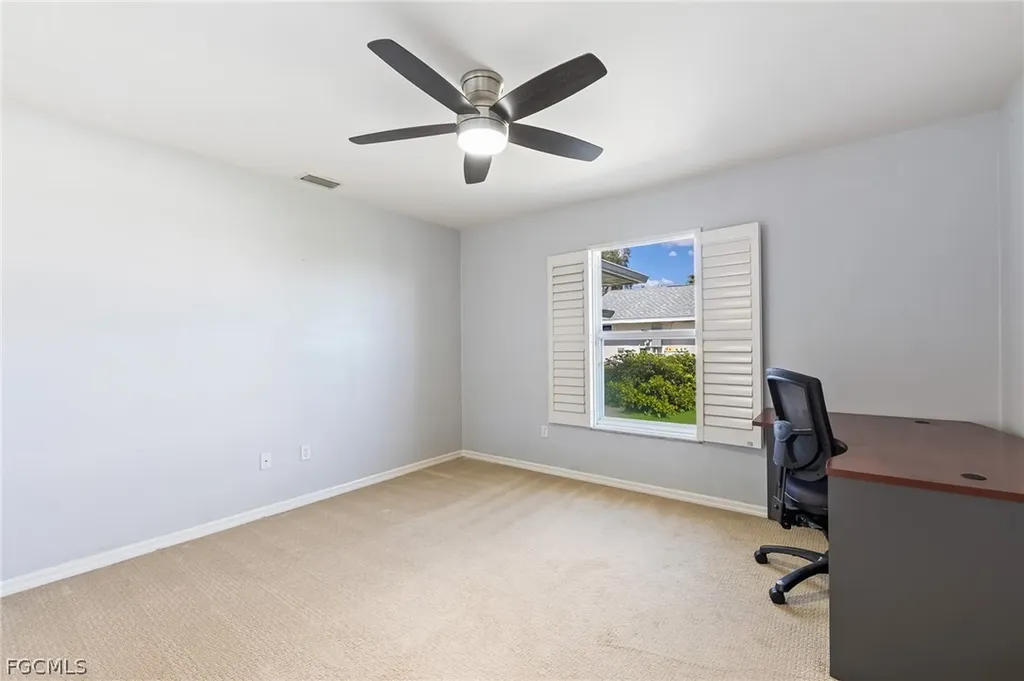 905 NW 28th Place Cape Coral FL 33993