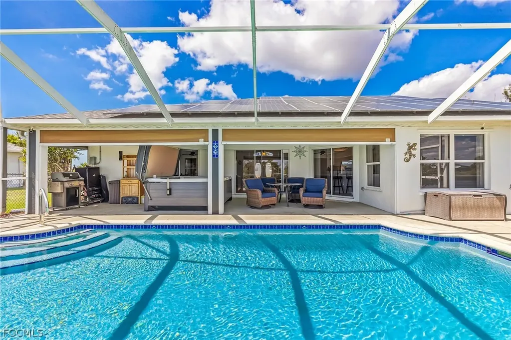 905 NW 28th Place Cape Coral FL 33993